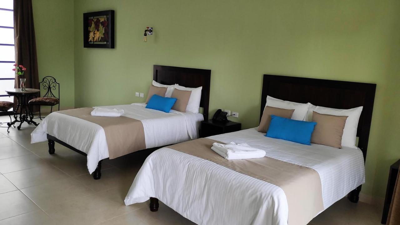 Hotel Los Frailes, Valladolid, Yucatan Валядолид Екстериор снимка