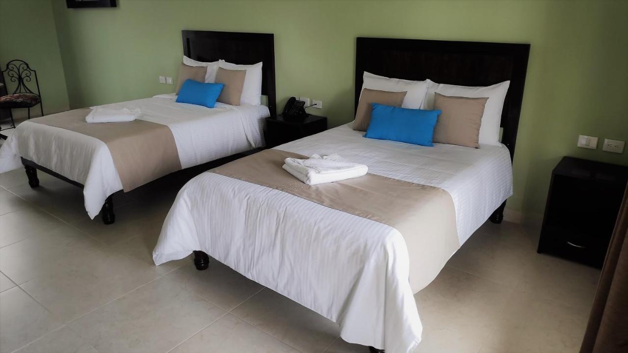 Hotel Los Frailes, Valladolid, Yucatan Валядолид Екстериор снимка